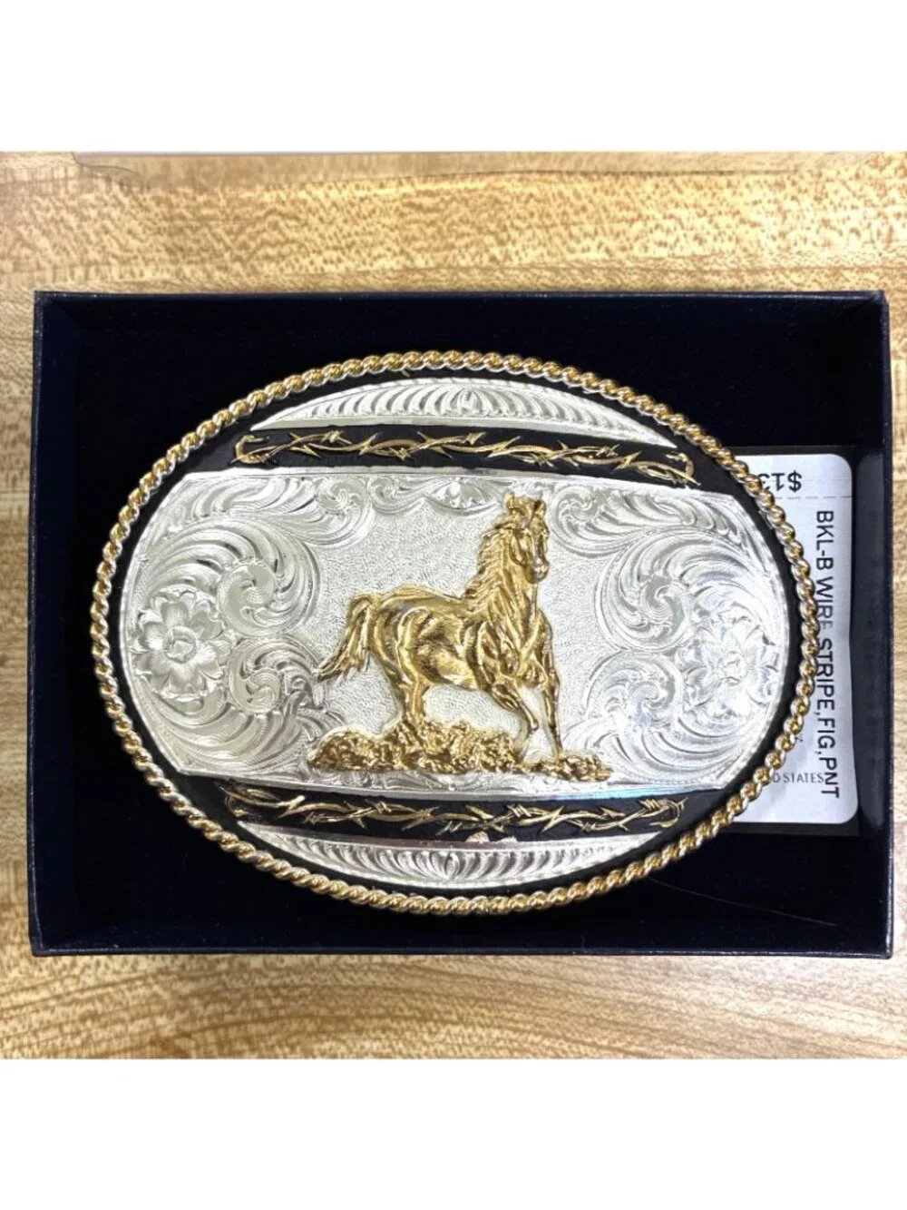 NEW in box Montana Silversmiths Large Belt Buckle Horse Western Cowgirl Engraved